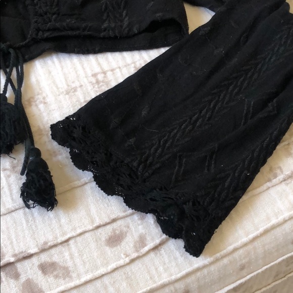 Faith and Asher Embroidered Crop Top - Picture 3 of 7